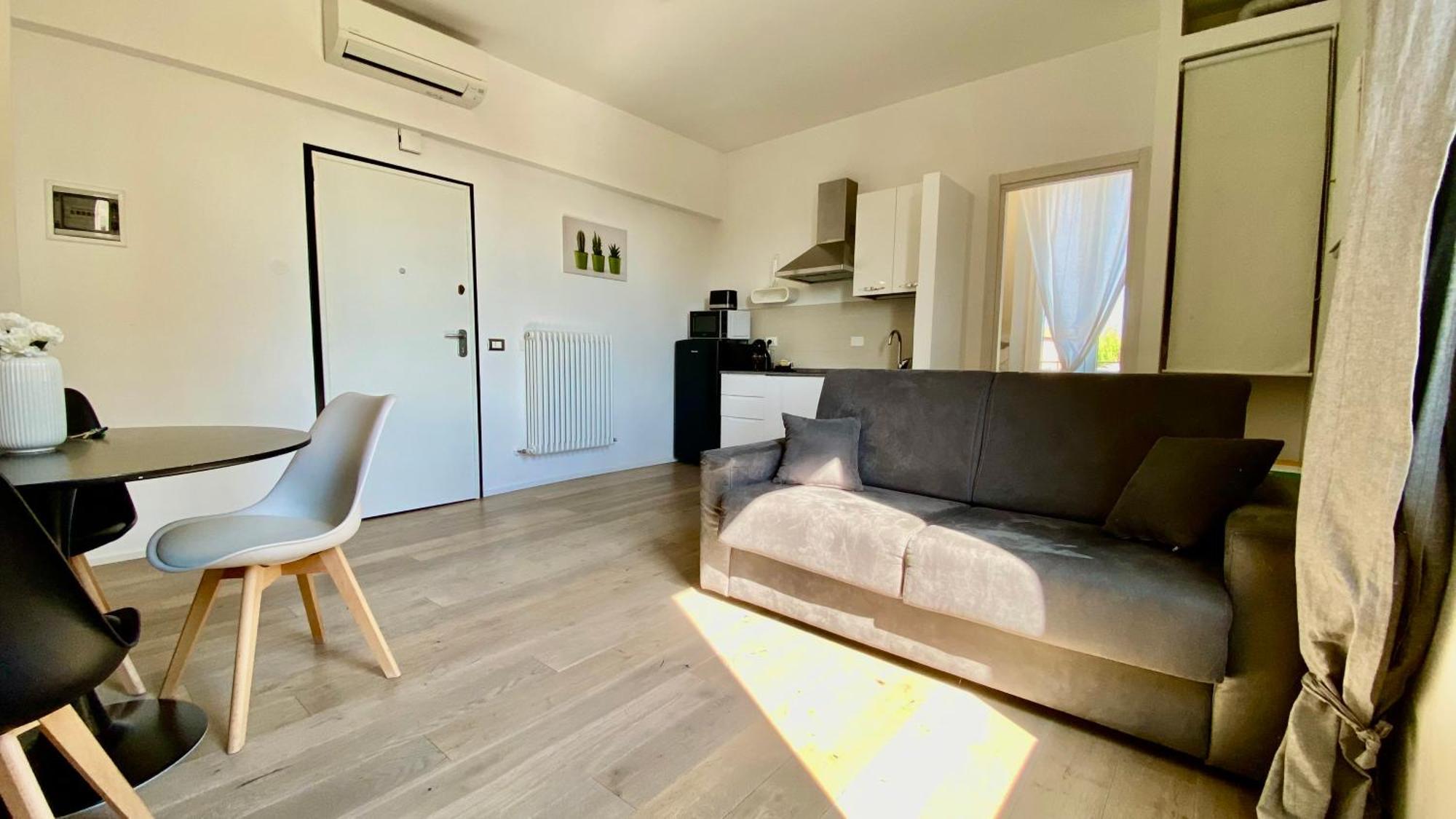 Suite649 Nuova 5 Modena Ngoại thất bức ảnh